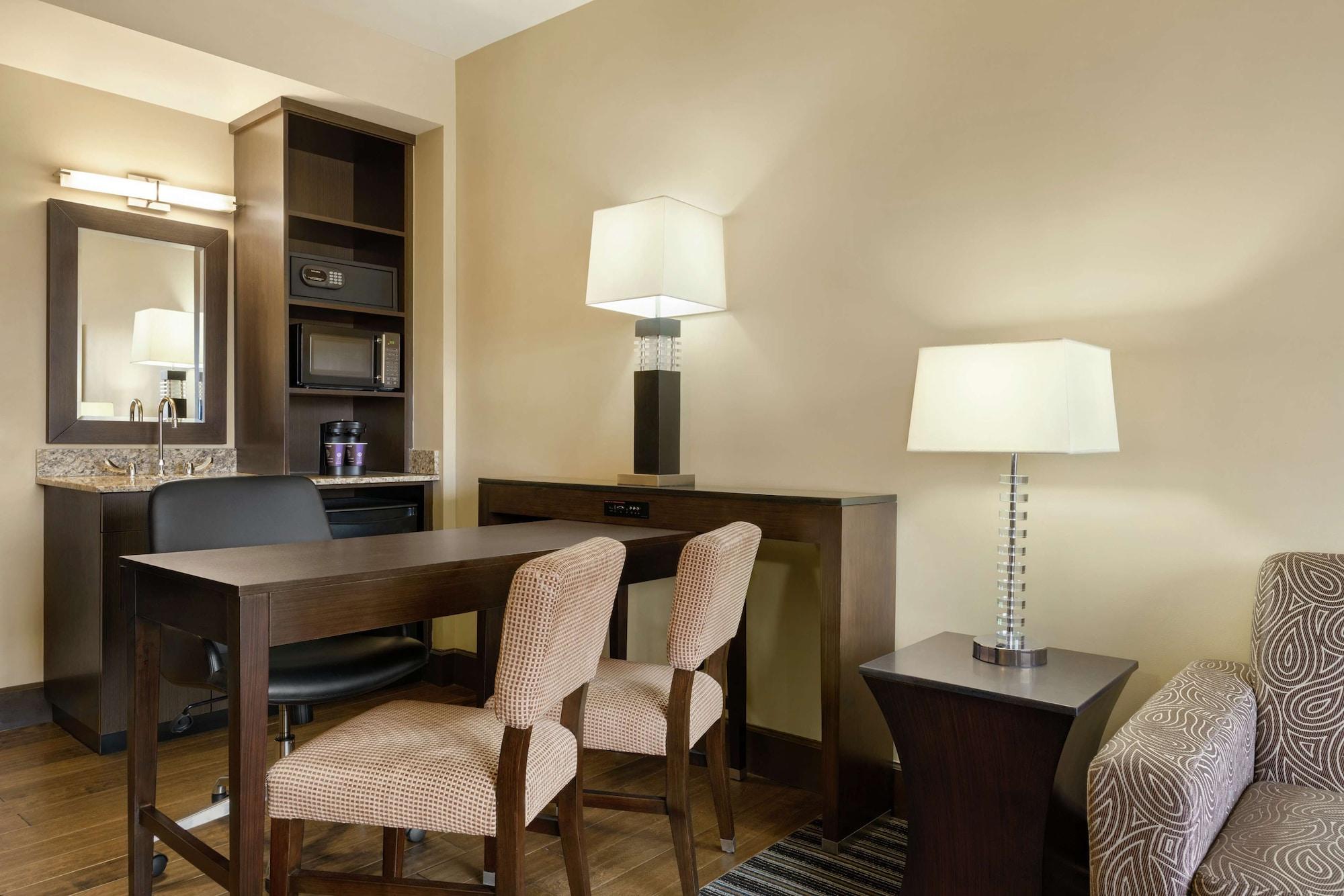 Embassy Suites By Hilton Salt Lake West Valley City Exteriör bild