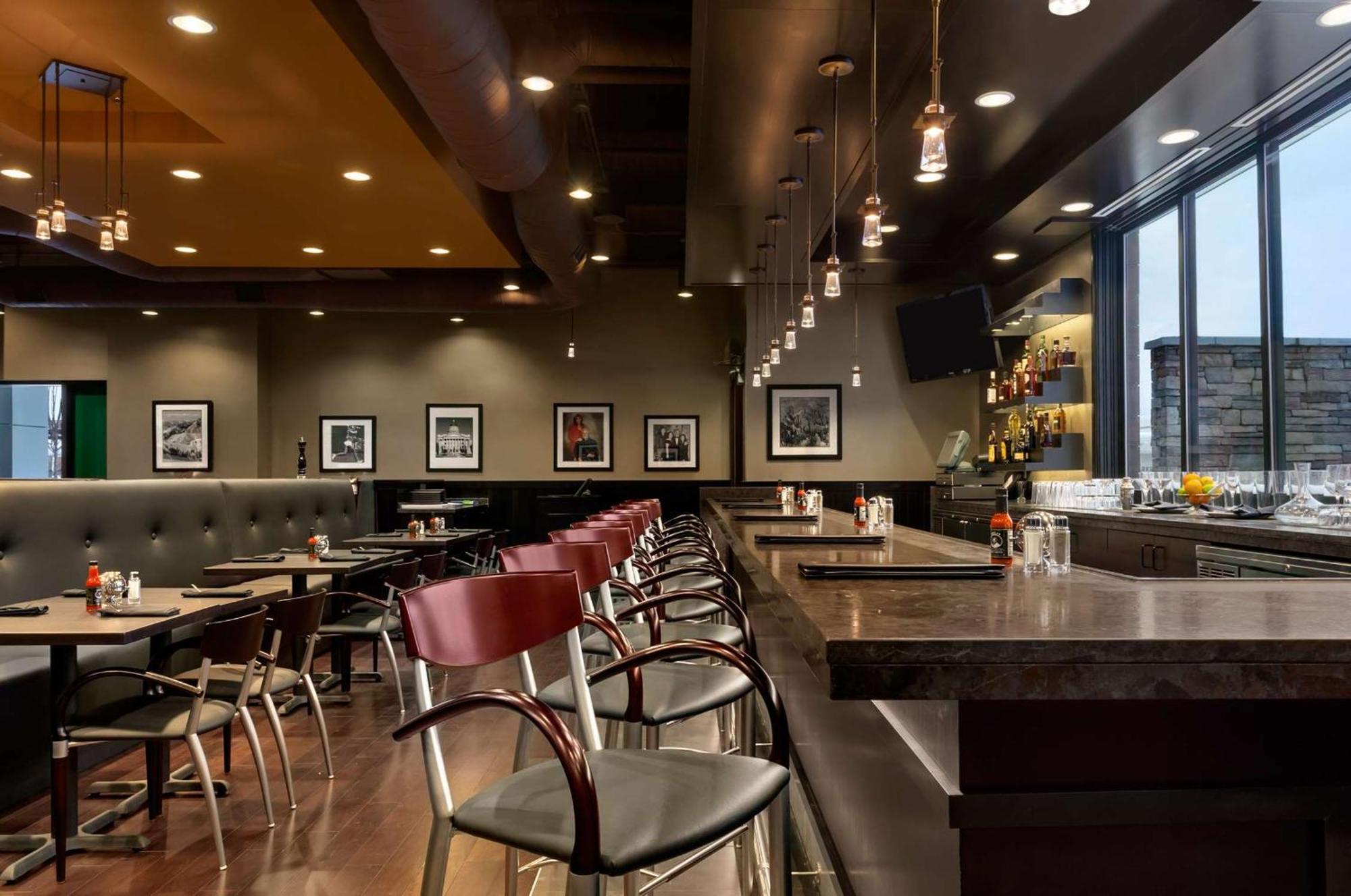 Embassy Suites By Hilton Salt Lake West Valley City Exteriör bild