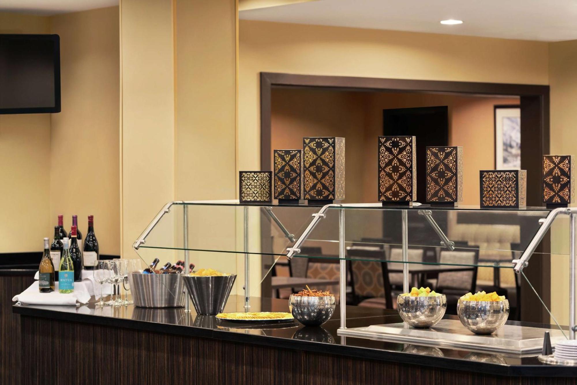 Embassy Suites By Hilton Salt Lake West Valley City Exteriör bild